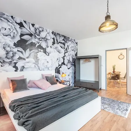 Apartment Newly Designed Flats In Brno! *